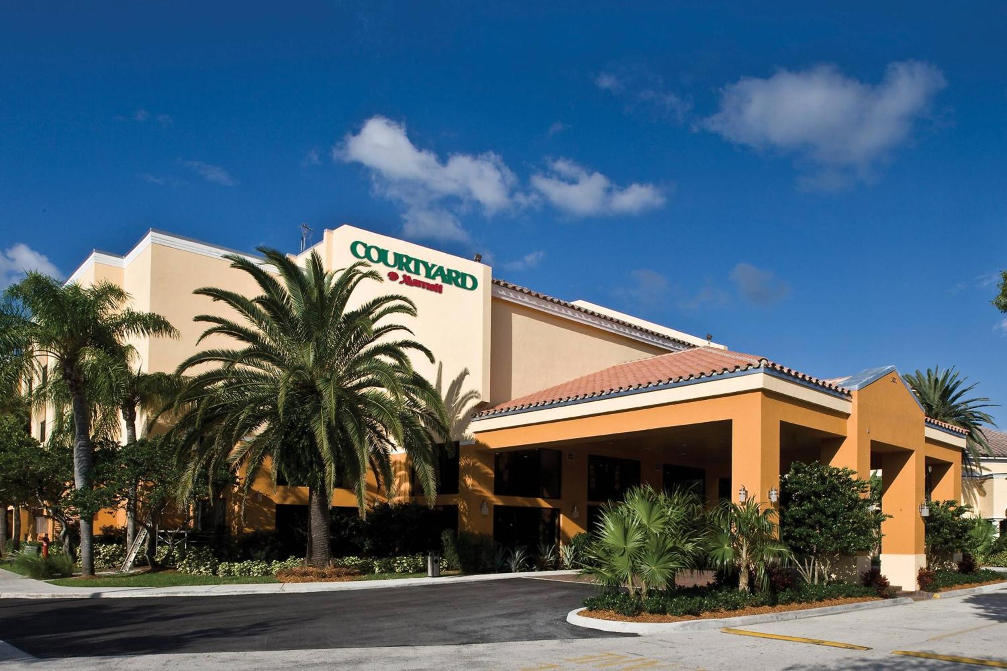 Courtyard By Marriott Boynton Beach Exterior photo